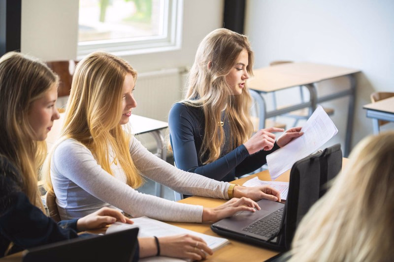 Bestellen laptop bij The Rent Company